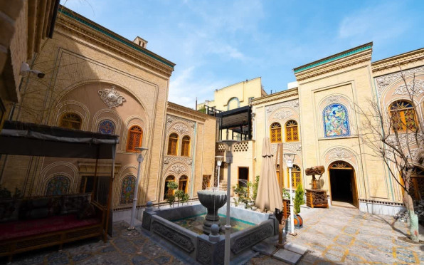 اقامتگاه سنتی آب میرزا مشهد