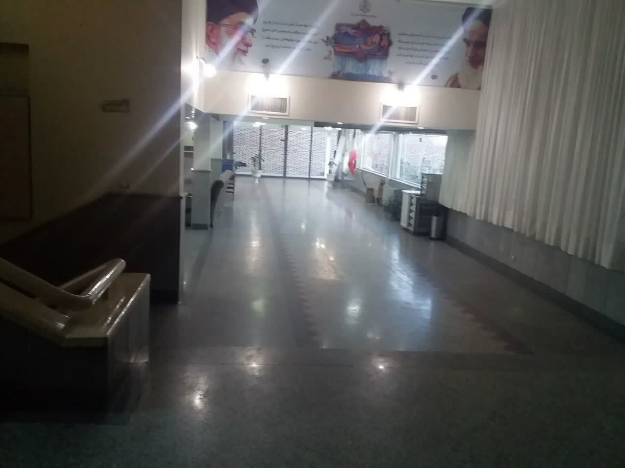 زائر سرای فدک مشهد
