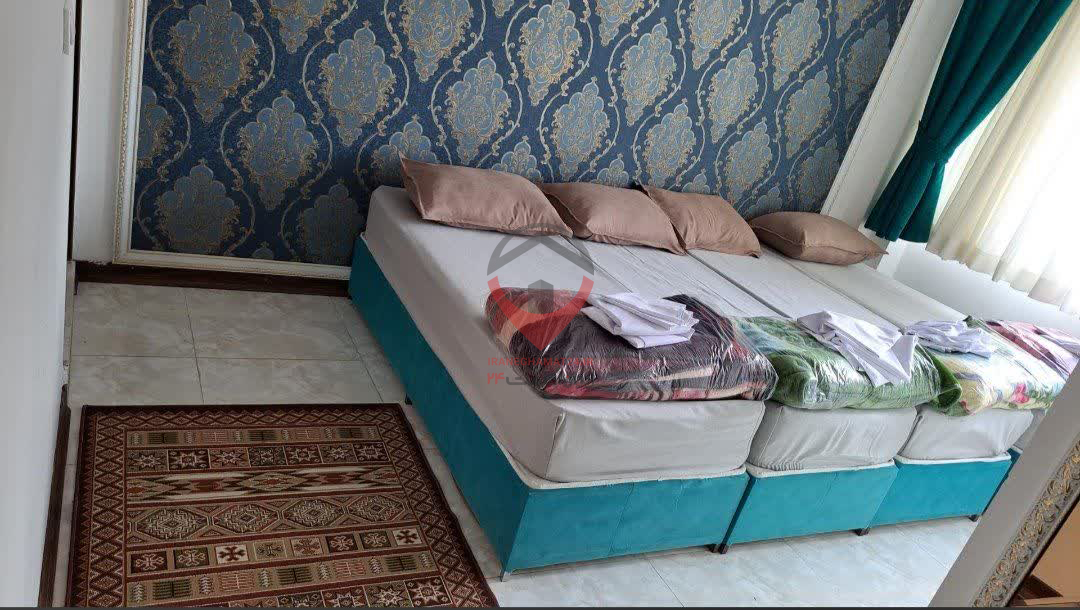 زائر سرای مطلبی مشهد