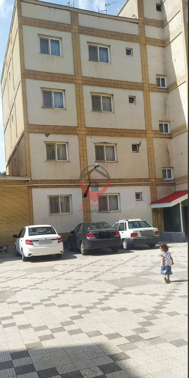 زائر سرای وزارت امور اقتصاد و دارایی مشهد