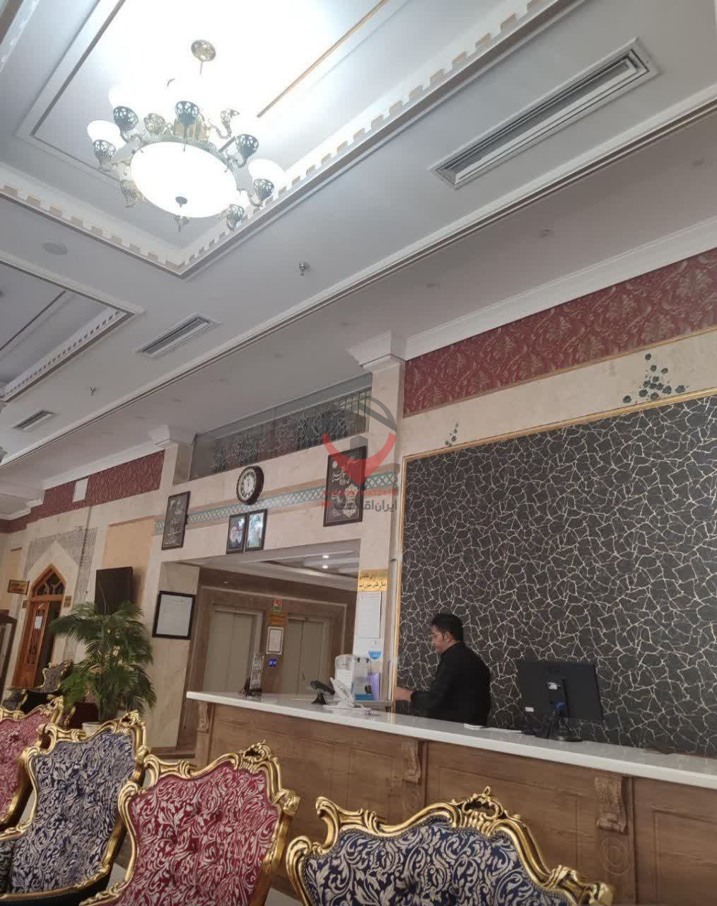 زائر سرای محلات مشهد
