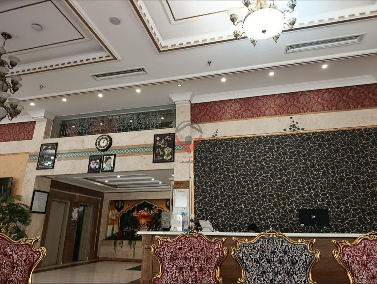 زائر سرای محلات مشهد