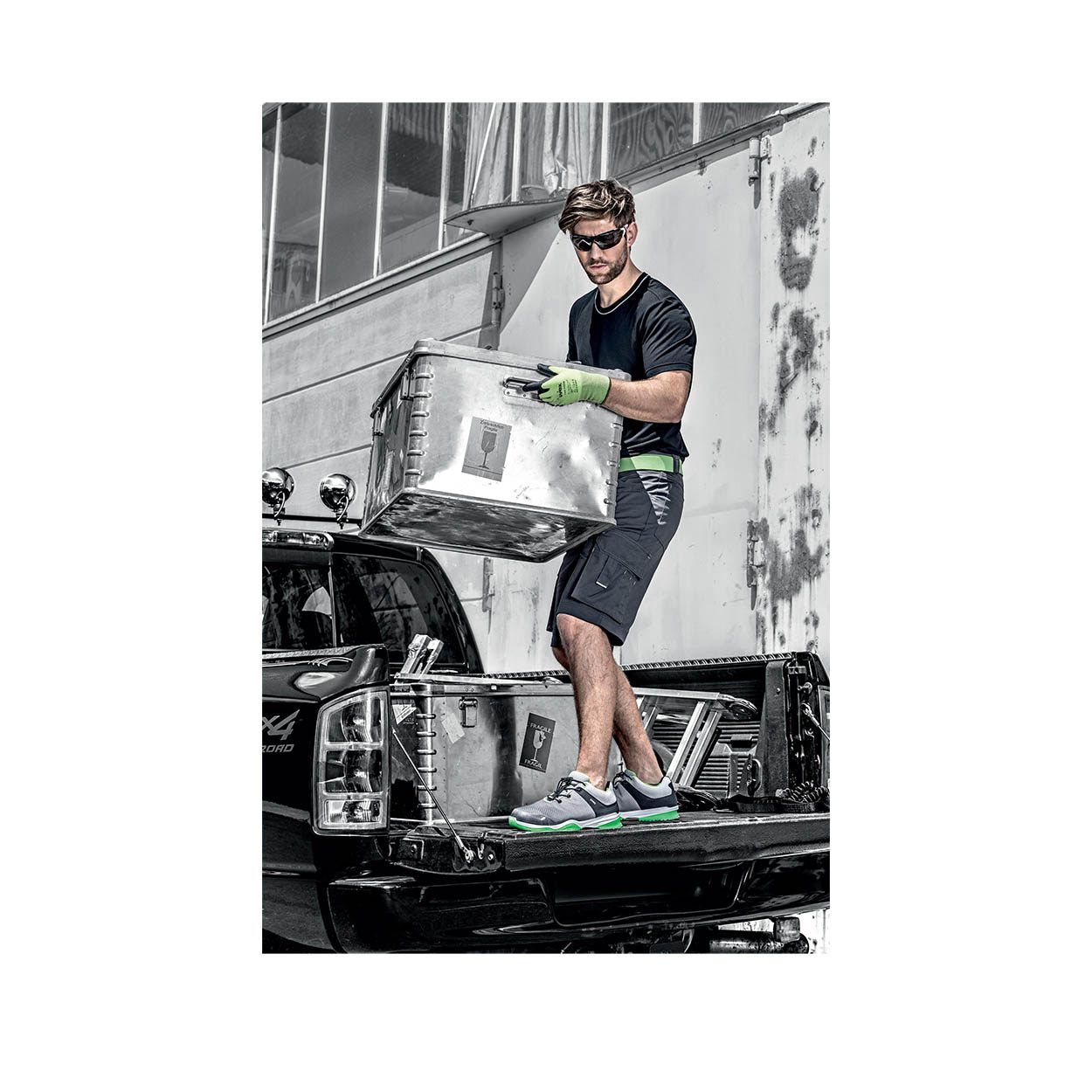 کفش ایمنی یووکس مدل sportsline S1 P SRC