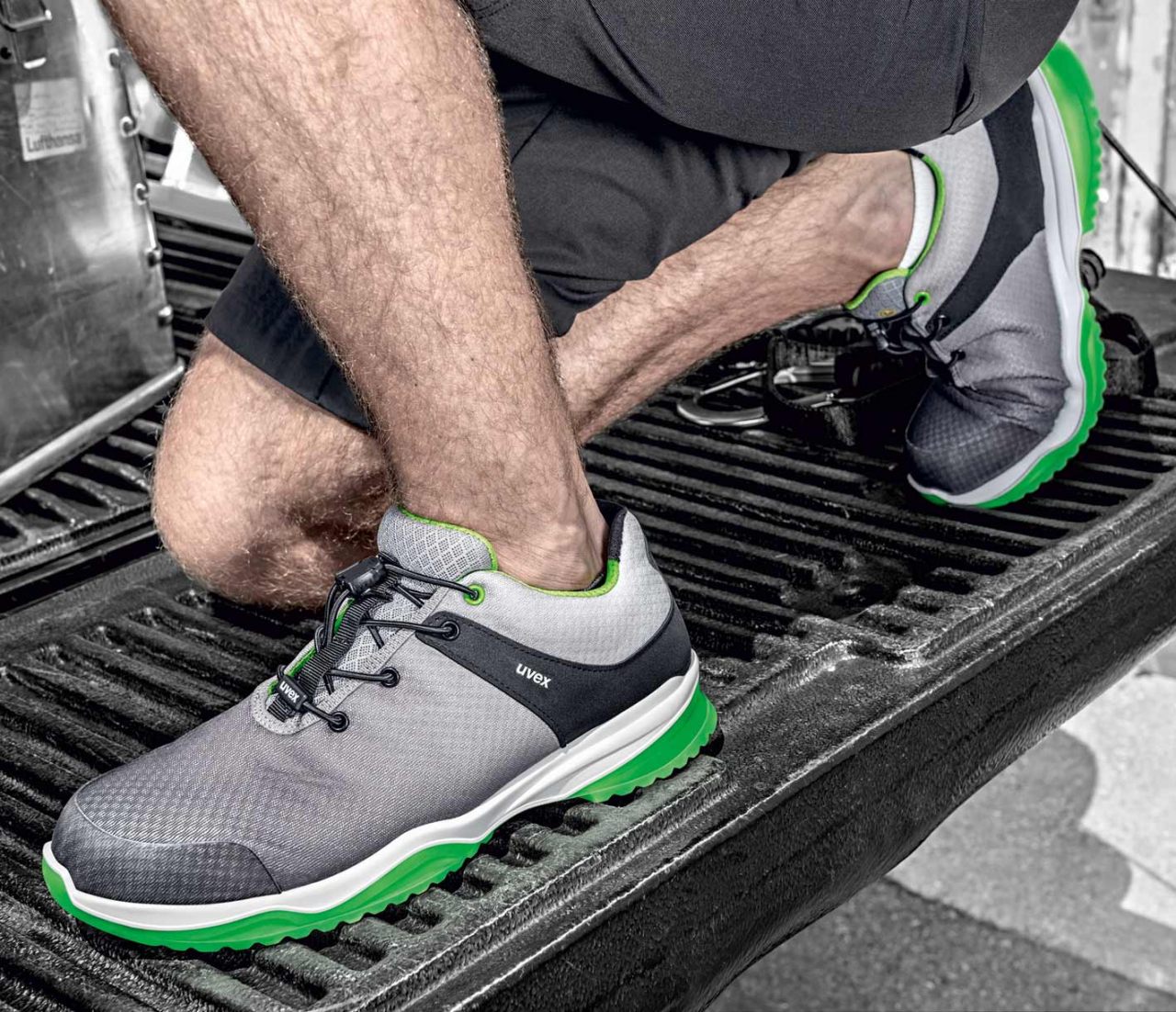 کفش ایمنی یووکس مدل sportsline S1 P SRC